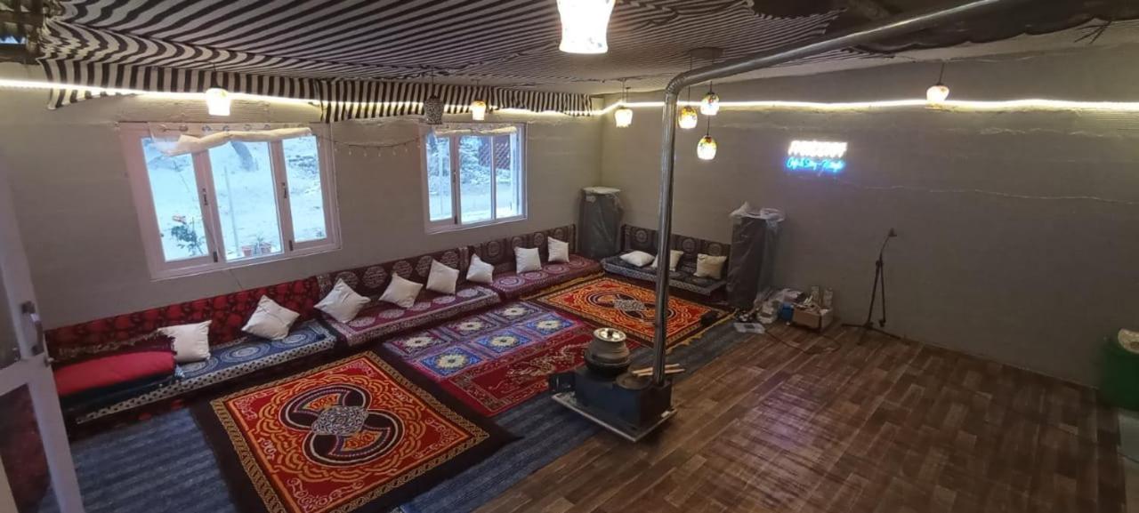 Pandora Riverside Cafe & Stay Касол Екстериор снимка